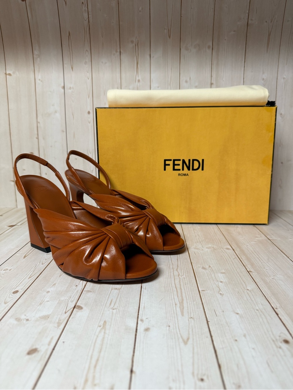 Fendi Arco Leather Slingback Sandals Cognac Brown Sz 37.5 / 7.5